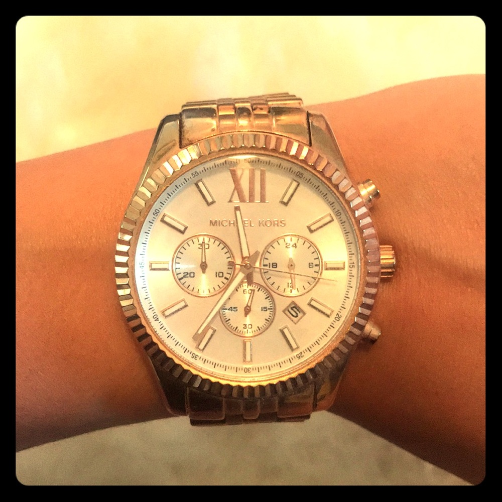 Michael Kors Oversized Bradshaw Gold Watch